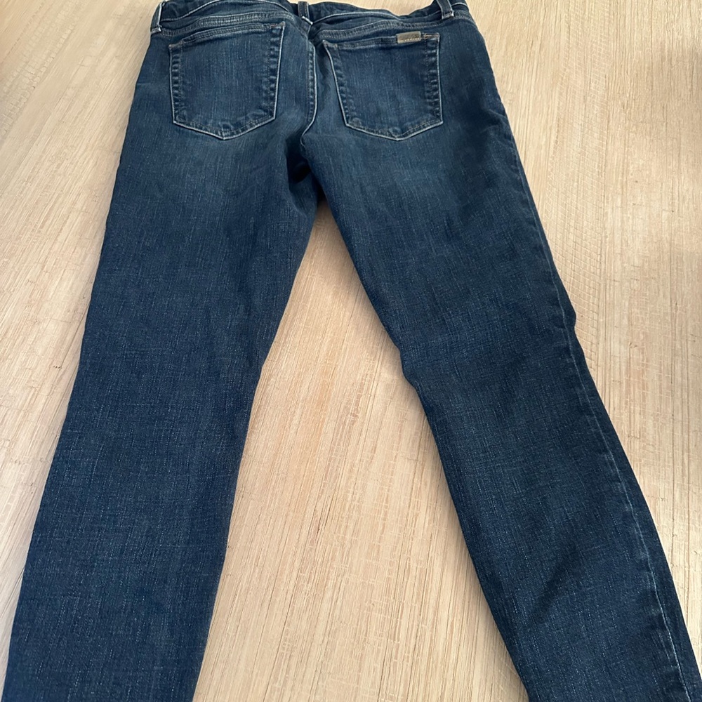 Joe’s Jeans women’s blue jean. The Icon style - mid rise skinny ankle. Size 29.